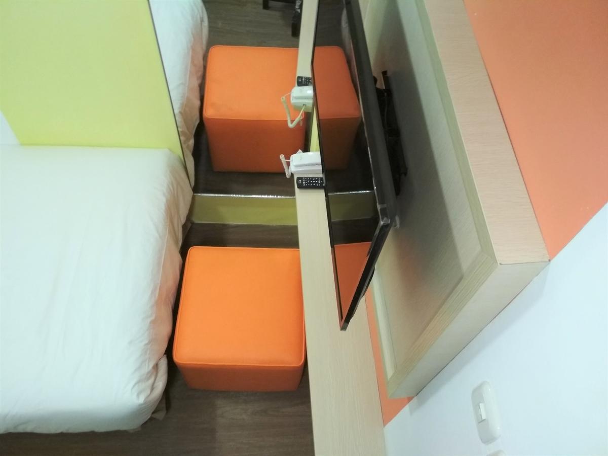 Djo Front One Inn Бенгкулу Екстериор снимка
